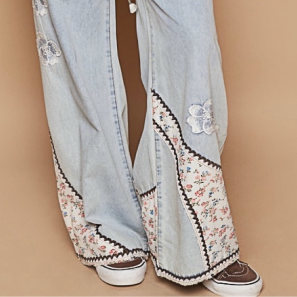 POL Floral Patchwork Embroidered Drawstring Jeans - Picture 7 of 8